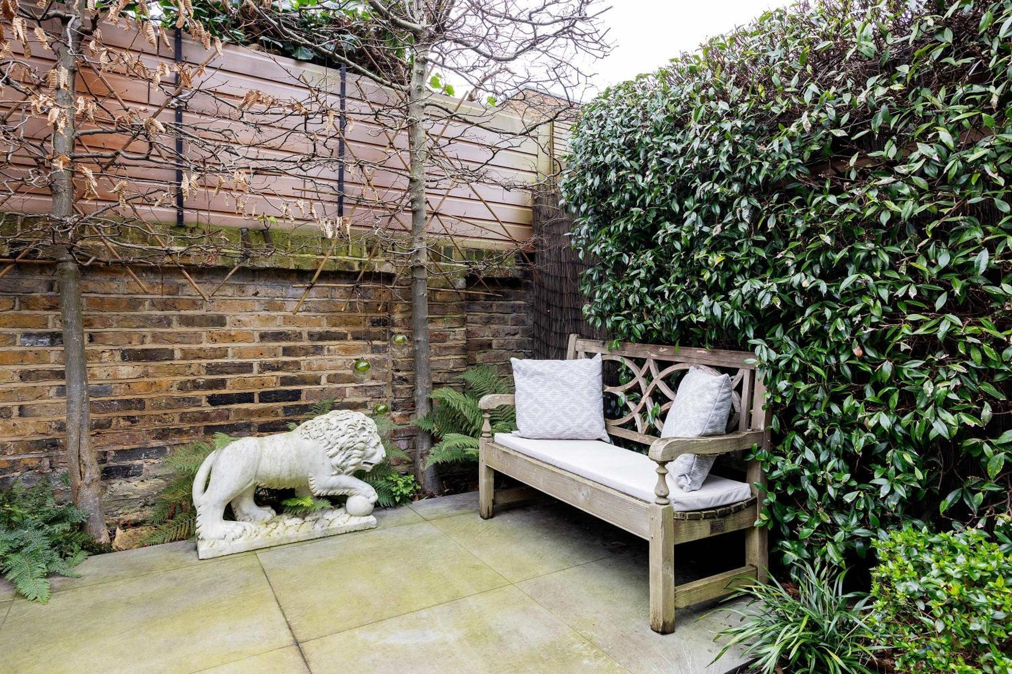 Veeve - The Parsons Retreat * London